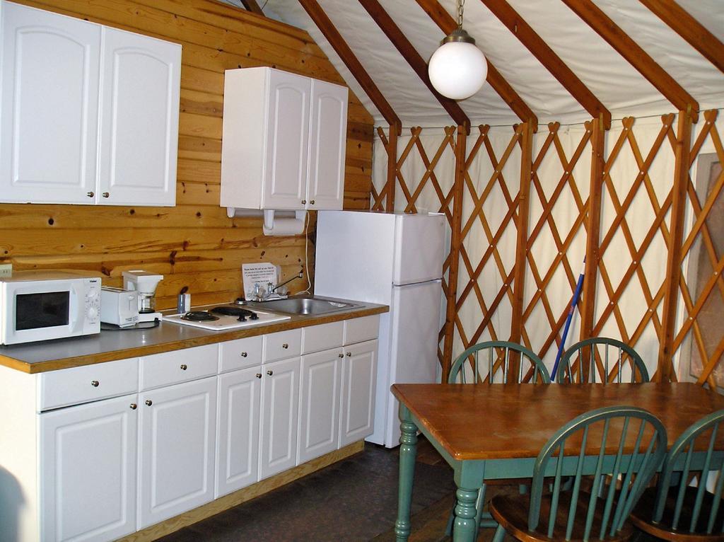 Yosemite Lakes Hillside Yurt 1 Harden Flat Exterior foto